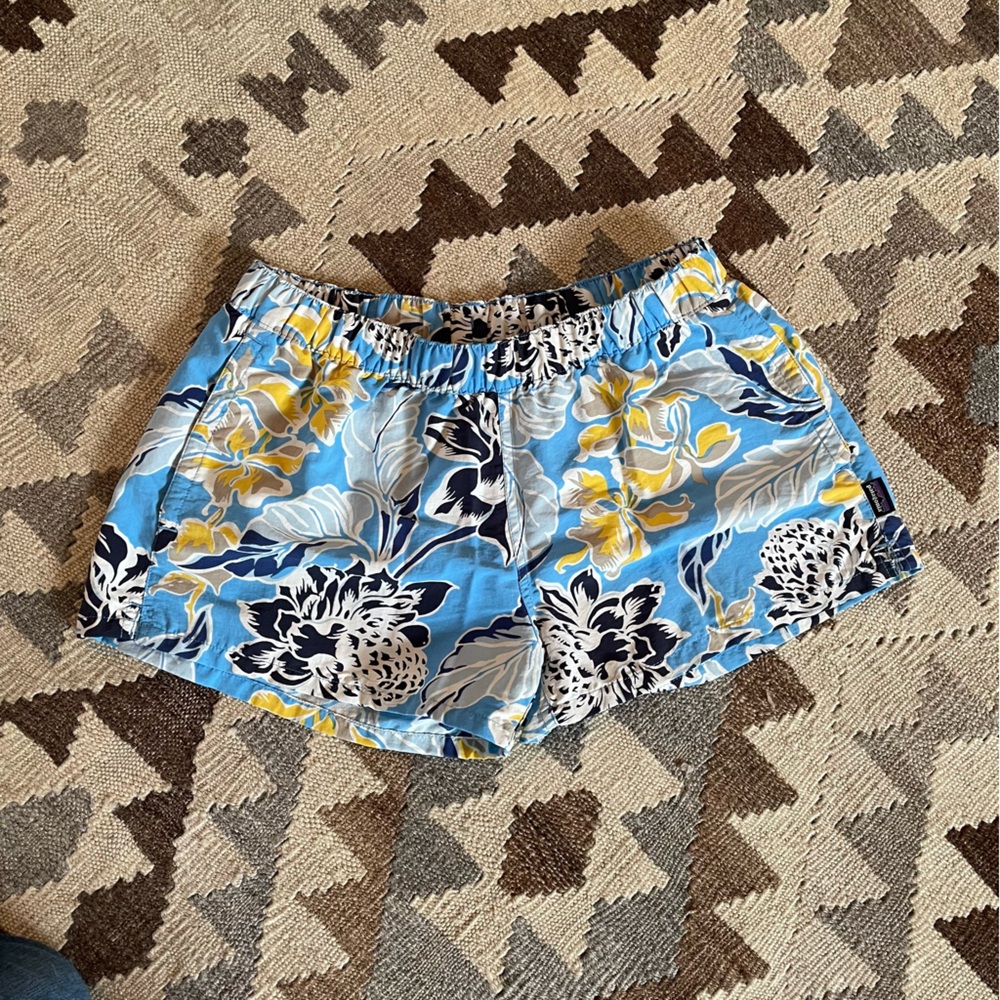 Patagonia Barely Baggies shorts